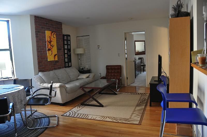 2nd image of 78 Gainsborough St Unit 204E