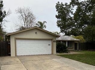 8917 Salmon Falls Dr, Sacramento, CA 95826