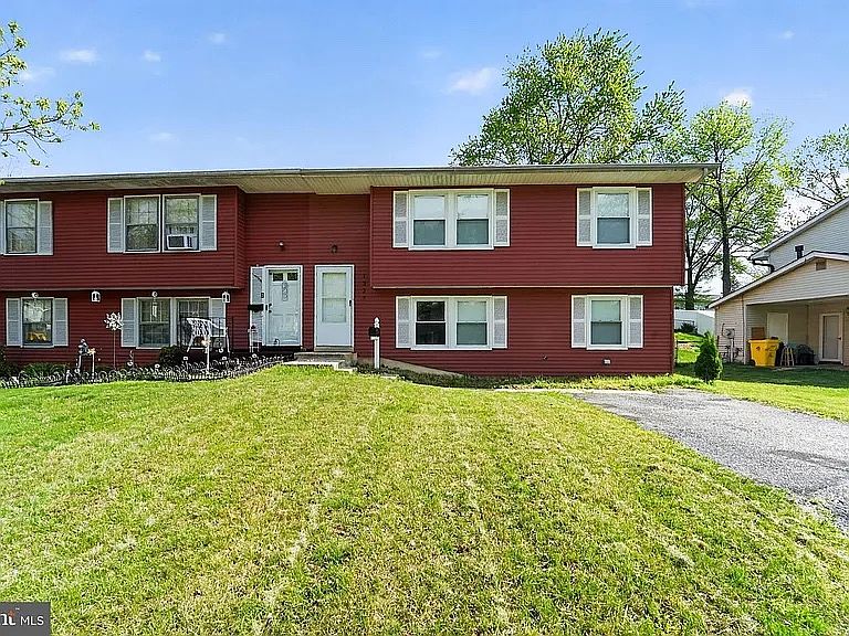 1st image of 1327 Passage Dr