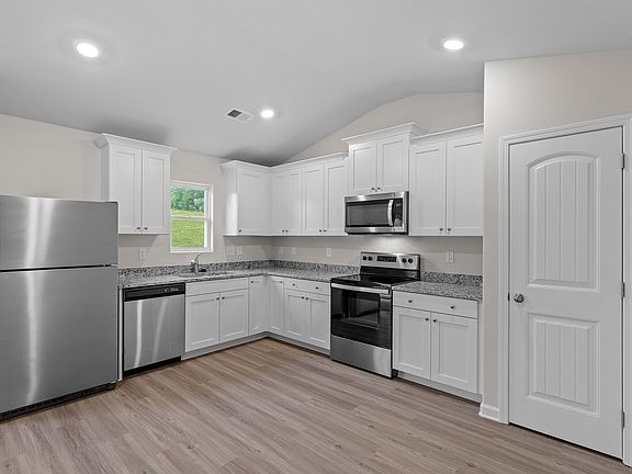 Fully loaded kitchen with stainless aplliances