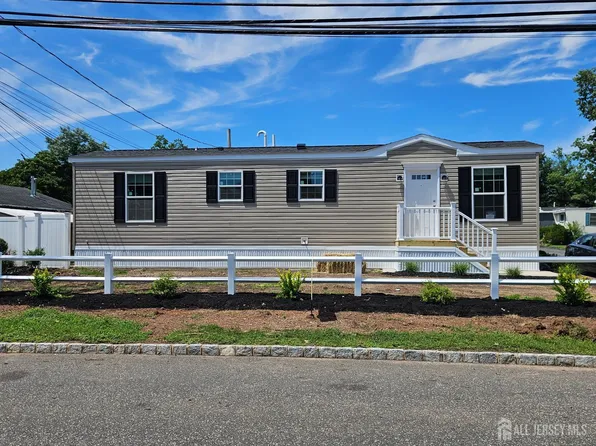 428 Kenbury Rd, Branchburg Township, NJ 08876