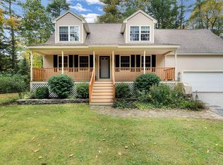 9 Rockaway Rd, Falmouth, ME 04105