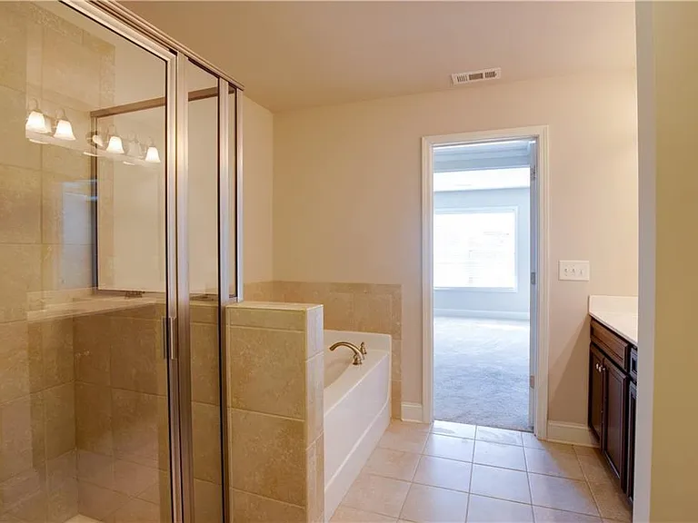 1795 Garbrooke Cv — Photo 24
