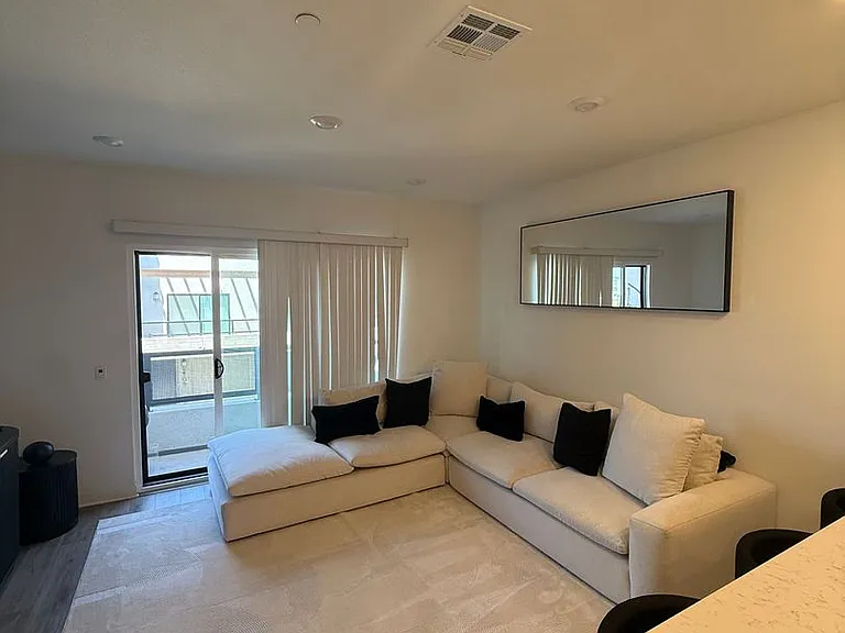 2105 Senita Dr — Photo 3