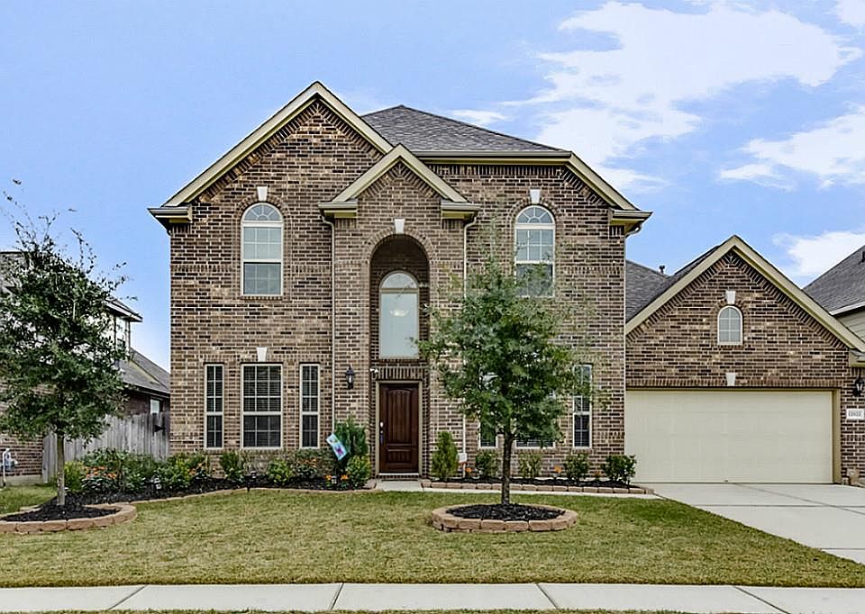 1st image of 12922 Chatfield Manor Ln