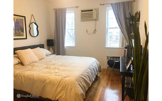 Rented by Douglas Elliman | media 35