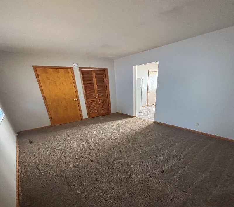 2 bed, 1.0 bath, $1,150 — Photo 4