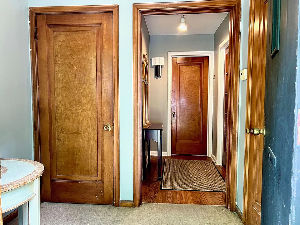 Vestibule