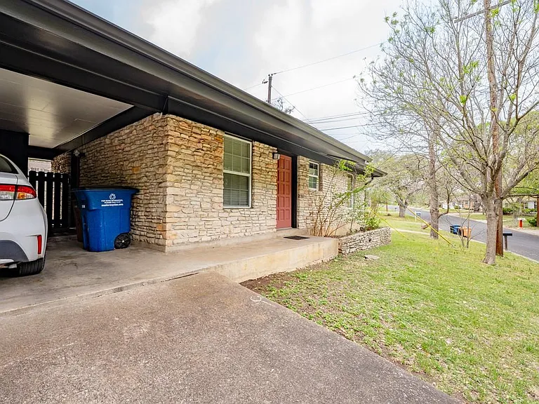 4407 Terrilance Dr — Photo 3