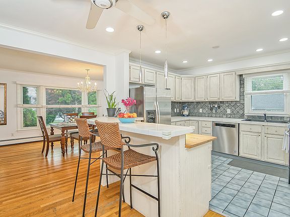 2nd image of 65 Tompkins Ave