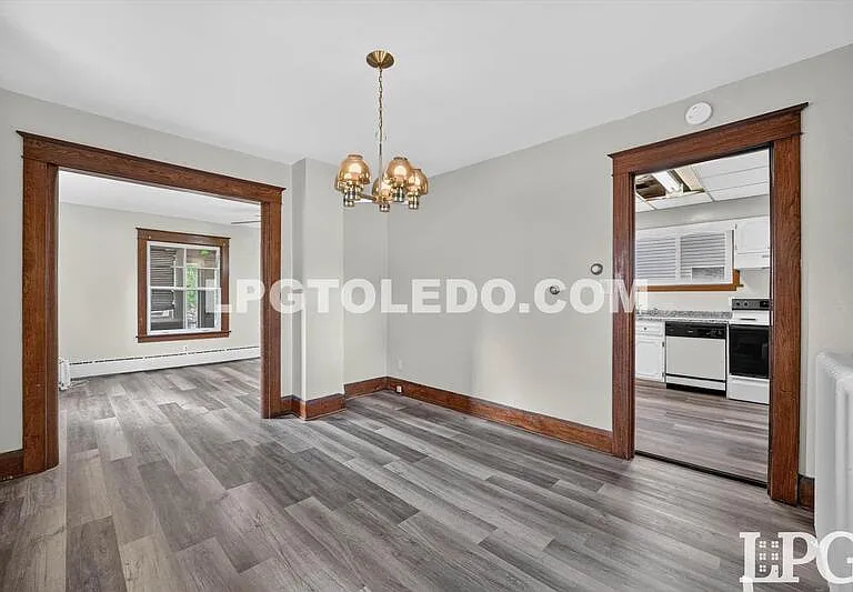 3822 Lockwood Ave — Photo 12