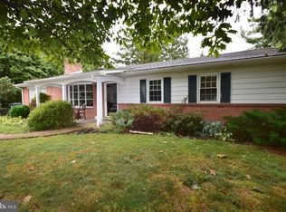 1565 Park Terrace Dr, Chambersburg, PA 17202