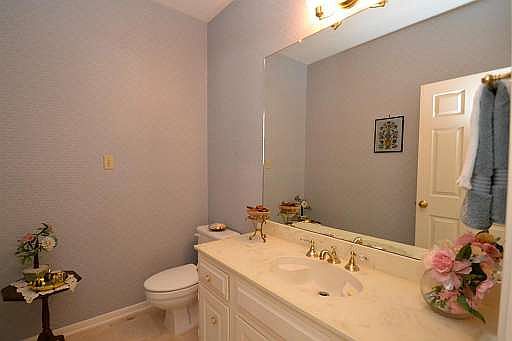 5th image of 15902 Bayou River Ct