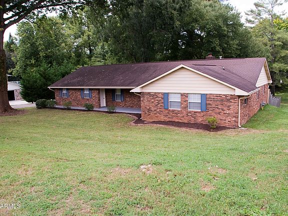 2nd image of 8113 NW Bennington Dr