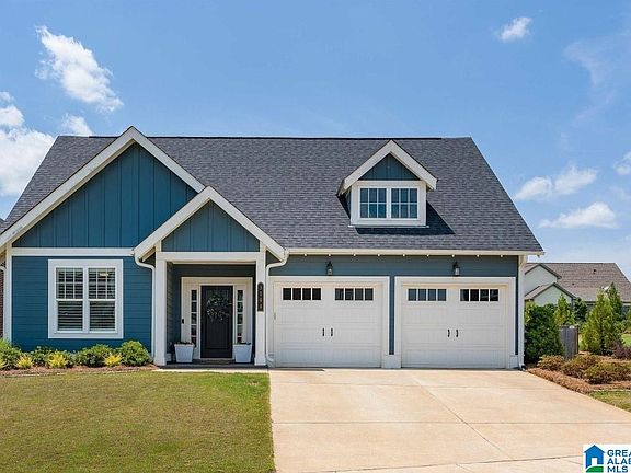 2nd image of 3144 Iris Dr