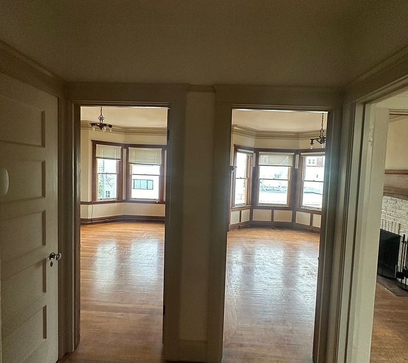 1st image of 3721 25th St APT 3