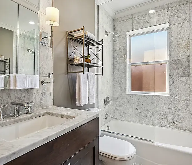 2026 N Burling St #307 — Photo 4