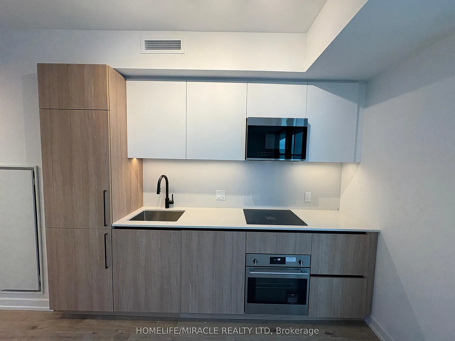 The Gode Condos — Photo 3