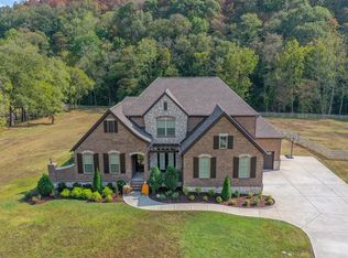 8143 Charlotte Pike, Nashville, TN 37221
