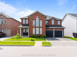 1081 Langford St, Oshawa, ON L1K 2V9