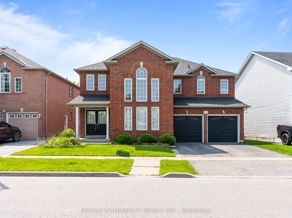 1081 Langford St, Oshawa, ON L1K 2V9