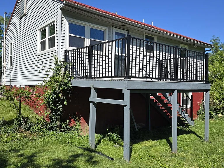 204 S Robbins Ct — Photo 31