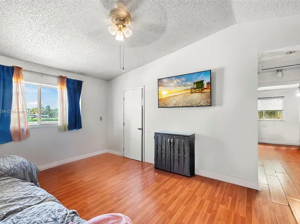 3630 N 56th Ave APT 323, Hollywood, FL 33021