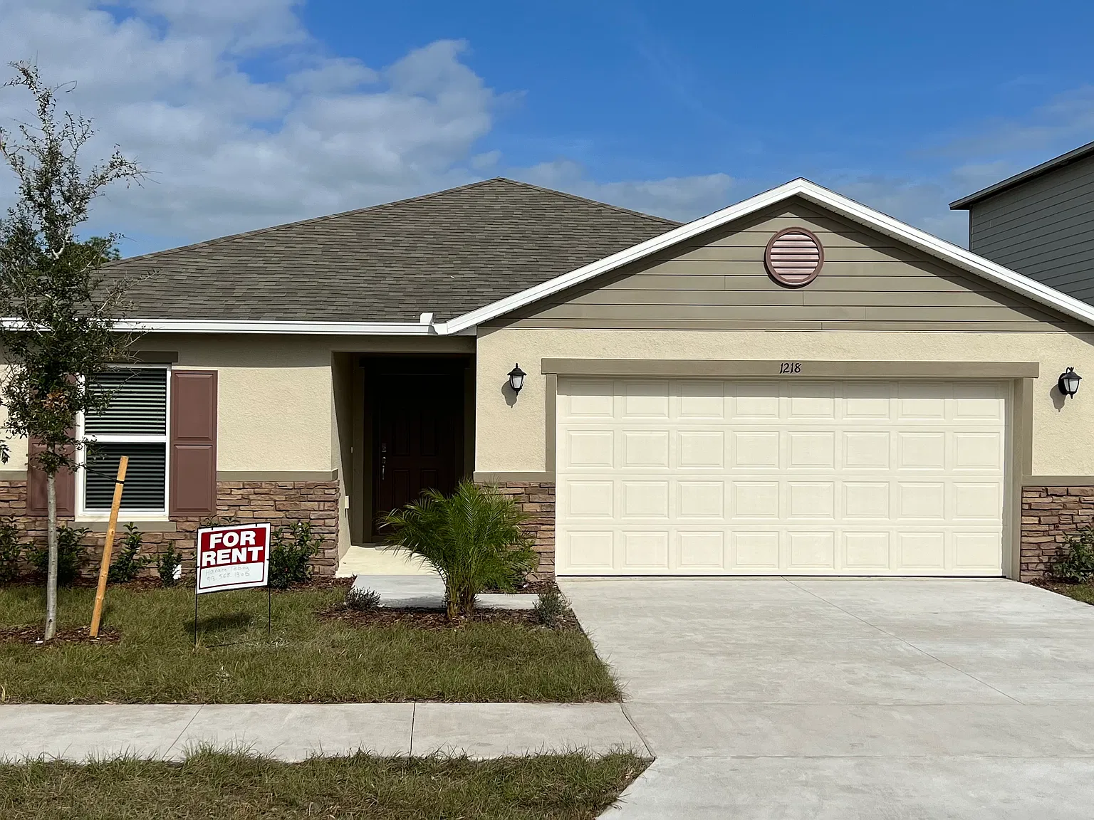 4 bed, 1983 sqft, $2,500 — Photo 1