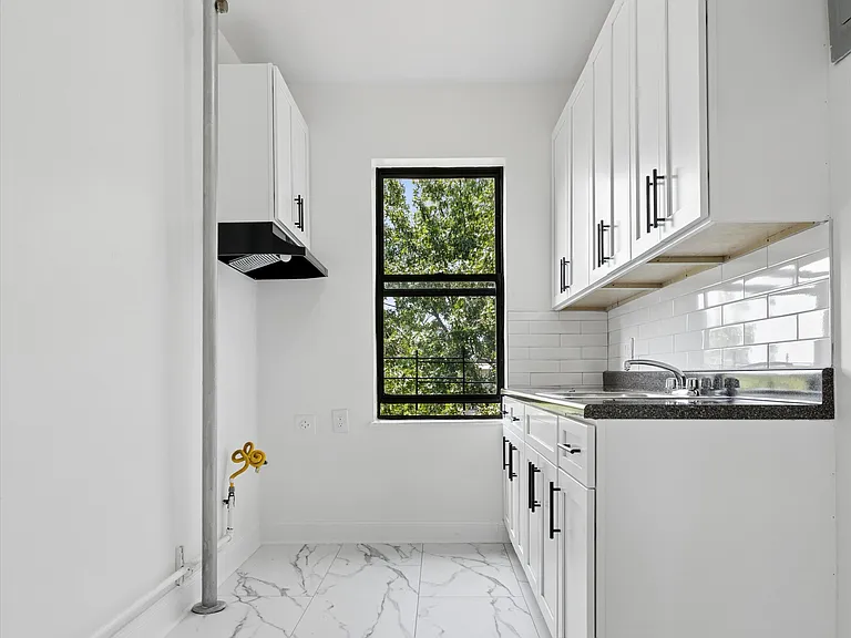 45-35 48th St #5D — Photo 5