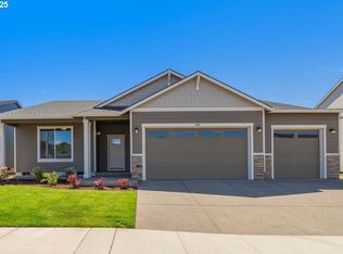 605 E 4th St, Yamhill, OR