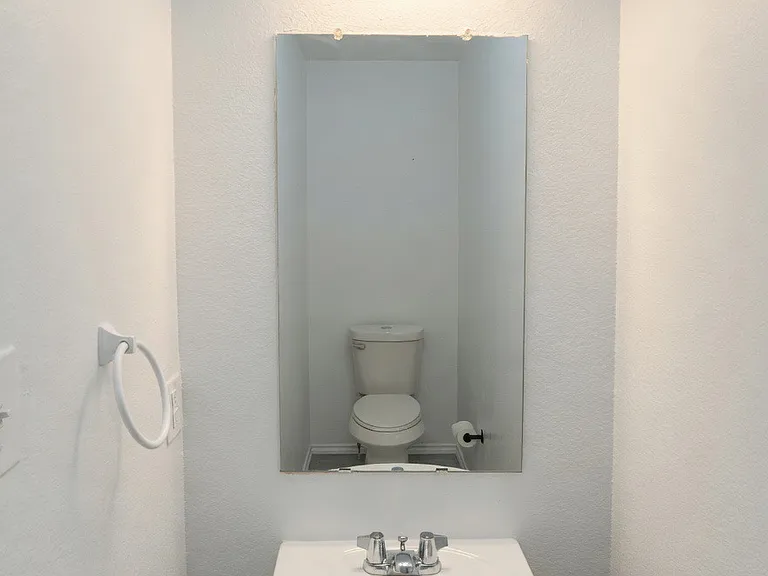 8440 Shallow Creek Dr — Photo 25
