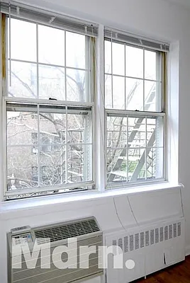 Rented by Mdrn Residential | media 7