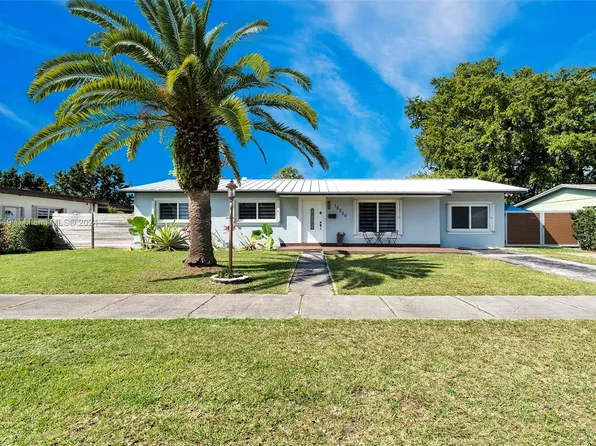 16540 SW 102nd Pl, Miami, FL 33157
