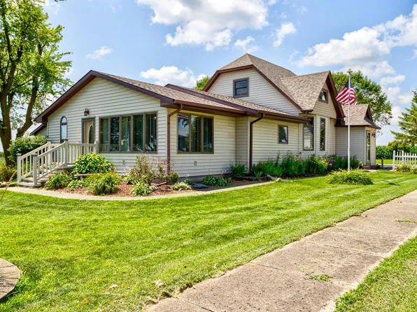 50 Latrobe Ave, Mc Callsburg, IA 50154