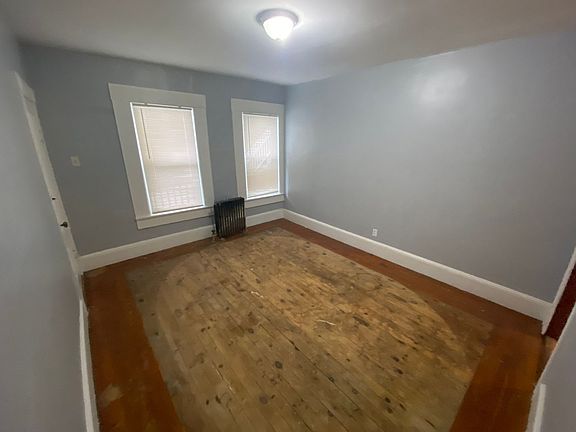 5th image of 314 Cartier St #1