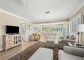 3341 Gulf Of Mexico Dr — Photo 6