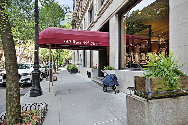 Sold by Compass | media 13