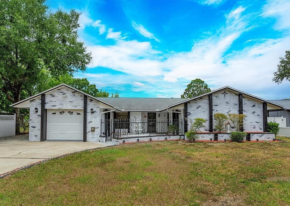 1st image of 716 Benedict Way