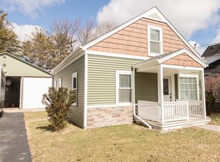 79 Maple St, Sugar Grove, IL 60554