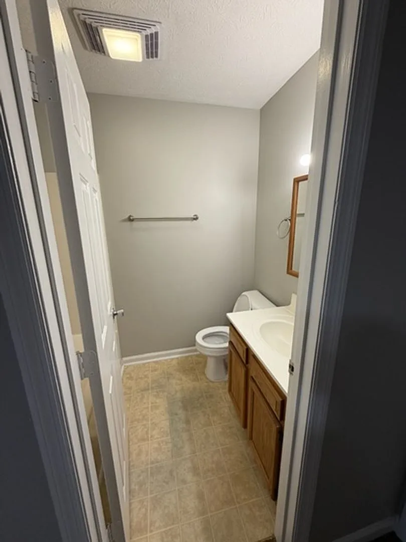 705 Four Mile Avenue — Photo 4