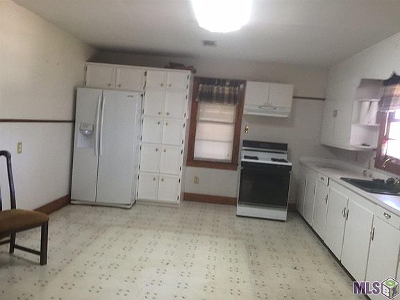 3rd image of 620 Louisiana St