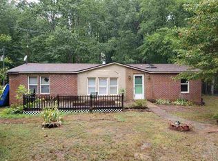 195 Harvest Lake Dr, Scottsville, VA 24590