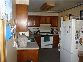 3rd image of 108 Rose Ave NW