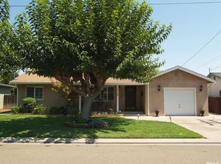 1526 Daniels Ave, Escalon, CA 95320