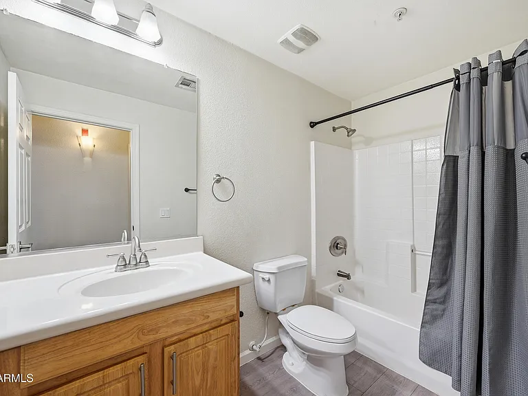 920 E Devonshire Ave #2027 — Photo 17