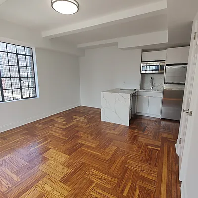 Rented by Palladium Property Group | media 17