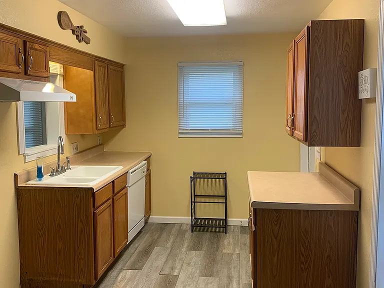 1761 Welker Ave — Photo 4