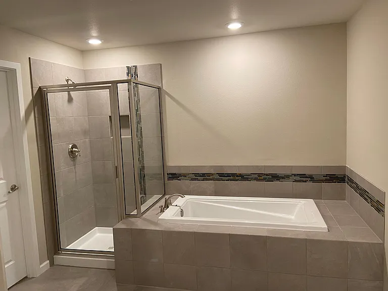 Master Bath Stand In shower and Tub