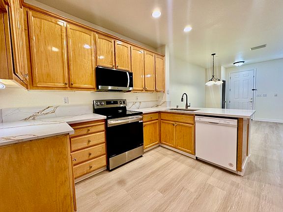 5th image of 4809 Swinford Ct