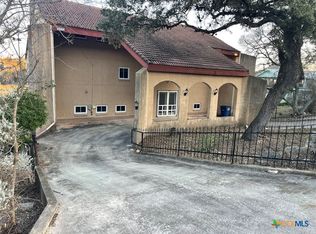 2174 Connie Dr, Canyon Lake, TX 78133